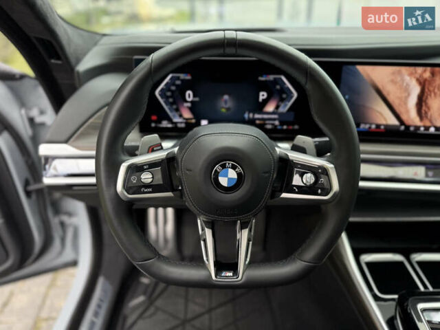 Сірий БМВ 7 Серія, об'ємом двигуна 4.4 л та пробігом 24 тис. км за 121000 $, фото 35 на Automoto.ua