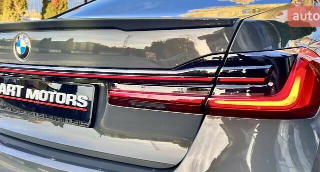 Сірий БМВ 7 Серія, об'ємом двигуна 2.99 л та пробігом 17 тис. км за 85999 $, фото 13 на Automoto.ua