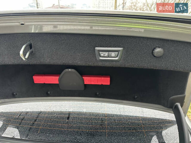 Сірий БМВ 7 Серія, об'ємом двигуна 3 л та пробігом 63 тис. км за 79500 $, фото 14 на Automoto.ua