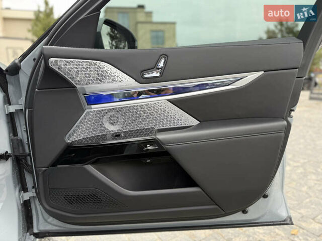 Сірий БМВ 7 Серія, об'ємом двигуна 4.39 л та пробігом 24 тис. км за 118900 $, фото 95 на Automoto.ua