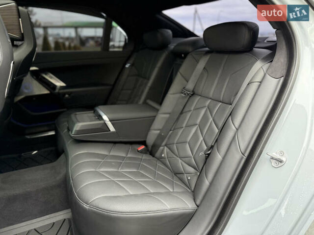 Сірий БМВ 7 Серія, об'ємом двигуна 4.39 л та пробігом 24 тис. км за 118900 $, фото 82 на Automoto.ua
