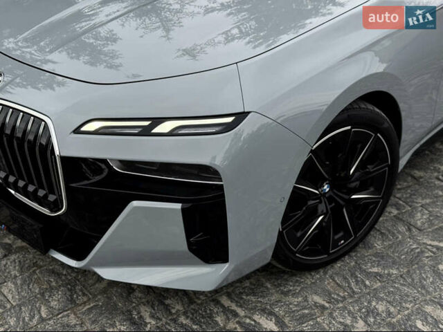 Сірий БМВ 7 Серія, об'ємом двигуна 4.4 л та пробігом 24 тис. км за 121000 $, фото 7 на Automoto.ua