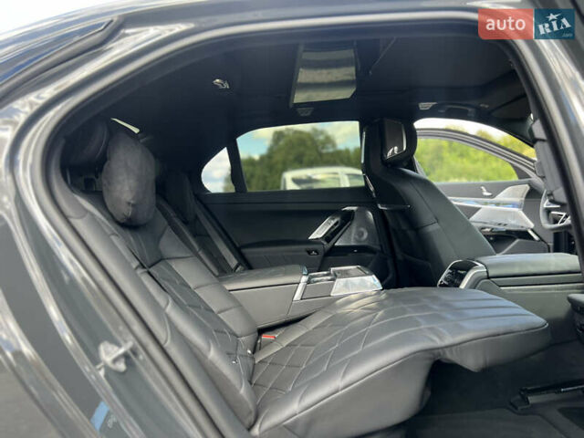 Серый БМВ 7 Серия, объемом двигателя 2.99 л и пробегом 15 тыс. км за 139500 $, фото 20 на Automoto.ua