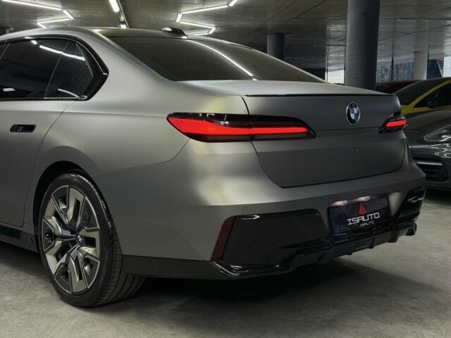 БМВ 7 Серия 2023 в Одессе на Automoto.ua Серый БМВ 7 Серия, объемом двигателя 3 л и пробегом 1 тыс. км за 133000 $, фото 15 на Automoto.ua
