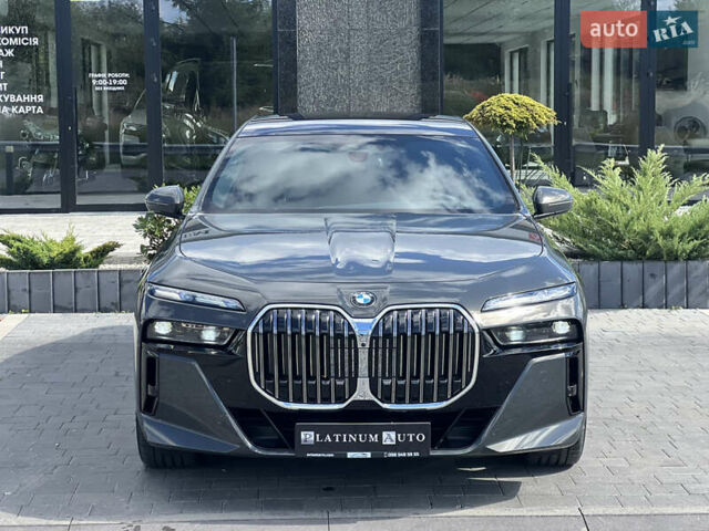 Серый БМВ 7 Серия, объемом двигателя 2.99 л и пробегом 15 тыс. км за 139500 $, фото 3 на Automoto.ua
