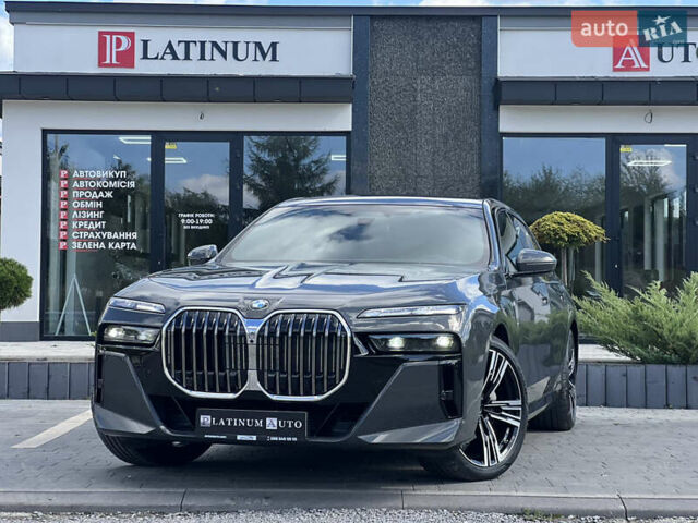 Серый БМВ 7 Серия, объемом двигателя 2.99 л и пробегом 15 тыс. км за 139500 $, фото 2 на Automoto.ua