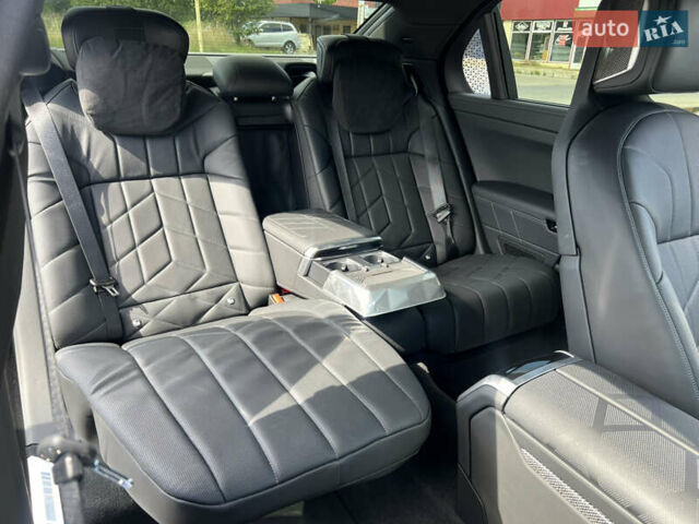 Серый БМВ 7 Серия, объемом двигателя 2.99 л и пробегом 15 тыс. км за 139500 $, фото 19 на Automoto.ua