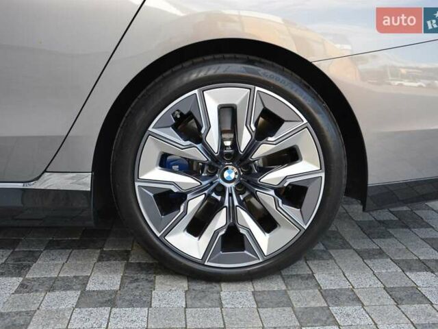 Серый БМВ 7 Серия, объемом двигателя 3 л и пробегом 15 тыс. км за 183000 $, фото 9 на Automoto.ua