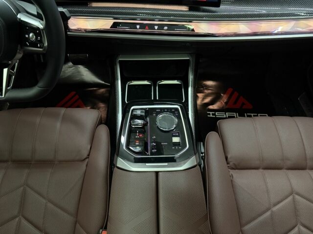 БМВ 7 Серия 2023 в Одессе на Automoto.ua Серый БМВ 7 Серия, объемом двигателя 3 л и пробегом 1 тыс. км за 133000 $, фото 21 на Automoto.ua