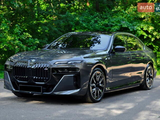 Серый БМВ 7 Серия, объемом двигателя 3 л и пробегом 18 тыс. км за 179000 $, фото 1 на Automoto.ua