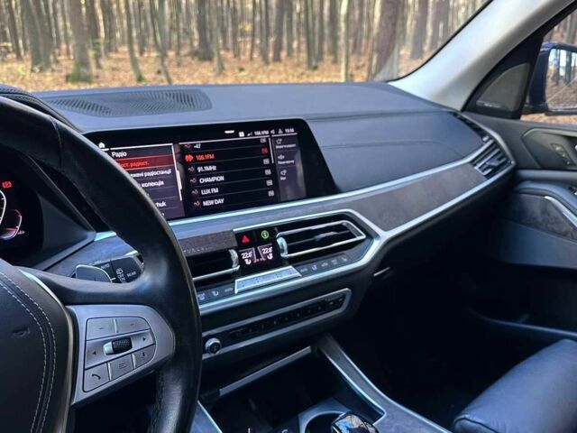 Серый БМВ 7 Серия, объемом двигателя 3 л и пробегом 76 тыс. км за 56500 $, фото 12 на Automoto.ua