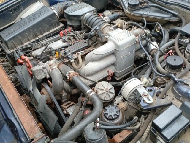 Синий БМВ 7 Серия, объемом двигателя 3.4 л и пробегом 150 тыс. км за 2750 $, фото 23 на Automoto.ua