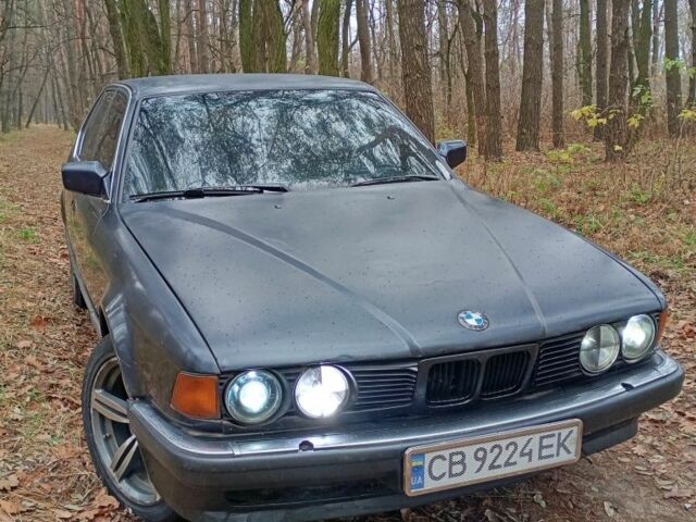 Синий БМВ 7 Серия, объемом двигателя 3.4 л и пробегом 150 тыс. км за 2750 $, фото 5 на Automoto.ua