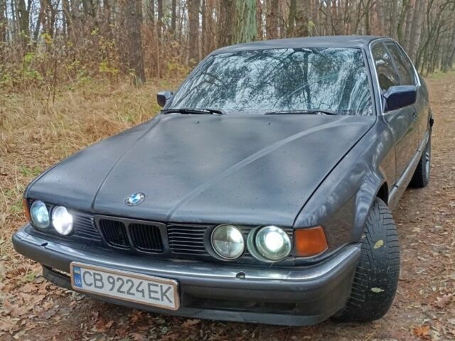 Синий БМВ 7 Серия, объемом двигателя 3.4 л и пробегом 150 тыс. км за 2750 $, фото 2 на Automoto.ua