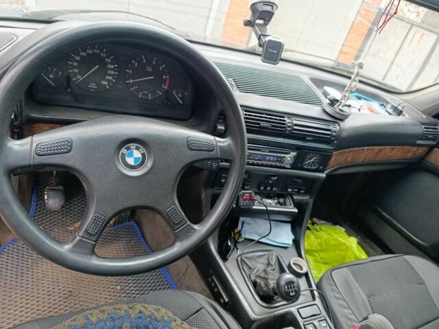 Синий БМВ 7 Серия, объемом двигателя 3 л и пробегом 515 тыс. км за 2825 $, фото 5 на Automoto.ua