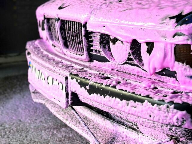 Синий БМВ 7 Серия, объемом двигателя 5.4 л и пробегом 200 тыс. км за 4000 $, фото 1 на Automoto.ua