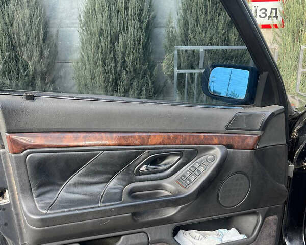 Синий БМВ 7 Серия, объемом двигателя 3 л и пробегом 400 тыс. км за 3200 $, фото 8 на Automoto.ua