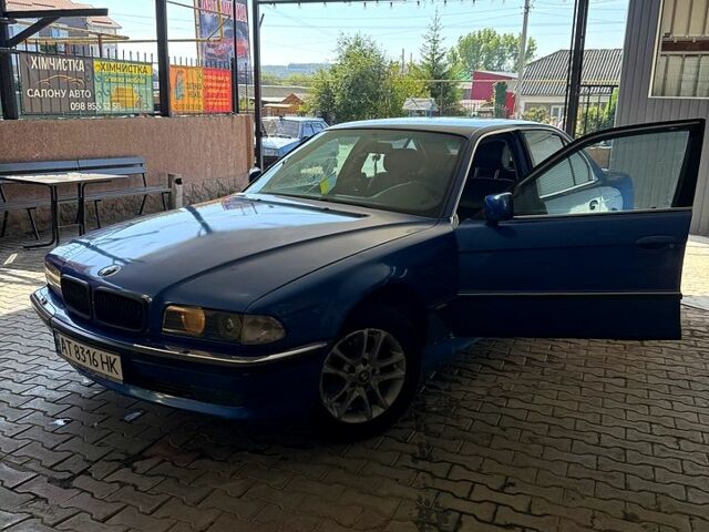 Синий БМВ 7 Серия, объемом двигателя 3 л и пробегом 258 тыс. км за 2300 $, фото 6 на Automoto.ua