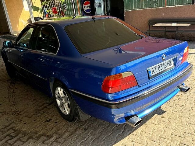 Синий БМВ 7 Серия, объемом двигателя 3 л и пробегом 258 тыс. км за 2300 $, фото 4 на Automoto.ua