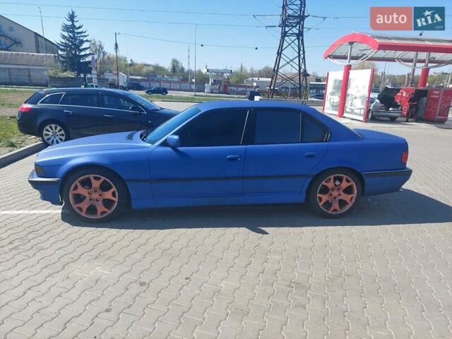 Синій БМВ 7 Серія, об'ємом двигуна 4 л та пробігом 374 тис. км за 4500 $, фото 2 на Automoto.ua