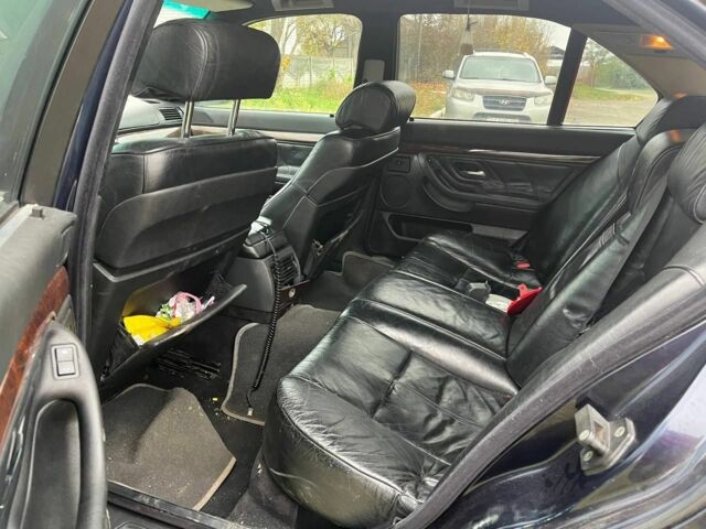 Синий БМВ 7 Серия, объемом двигателя 3 л и пробегом 500 тыс. км за 3400 $, фото 6 на Automoto.ua