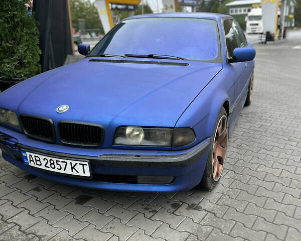 Синий БМВ 7 Серия, объемом двигателя 4 л и пробегом 360 тыс. км за 4000 $, фото 2 на Automoto.ua