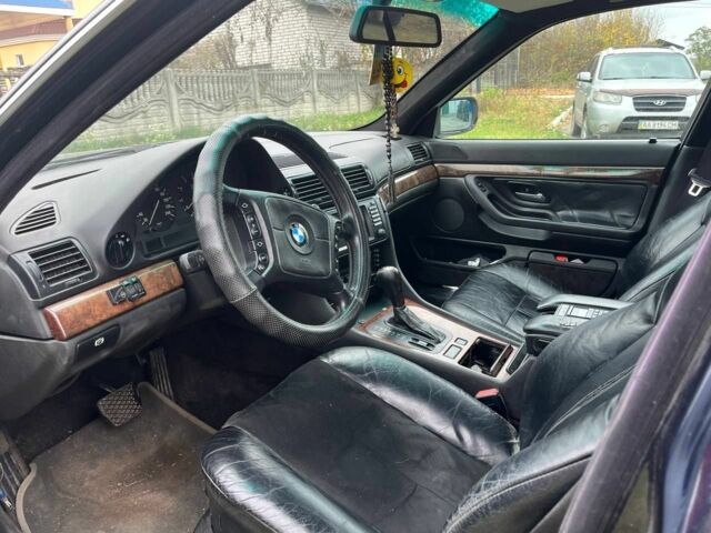 Синий БМВ 7 Серия, объемом двигателя 3 л и пробегом 500 тыс. км за 3400 $, фото 5 на Automoto.ua