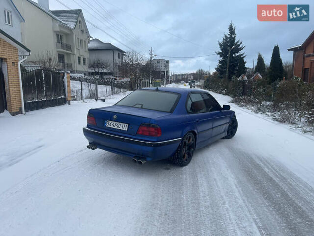 Синій БМВ 7 Серія, об'ємом двигуна 4 л та пробігом 388 тис. км за 5000 $, фото 2 на Automoto.ua