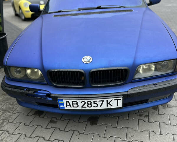 Синий БМВ 7 Серия, объемом двигателя 4 л и пробегом 360 тыс. км за 4000 $, фото 1 на Automoto.ua