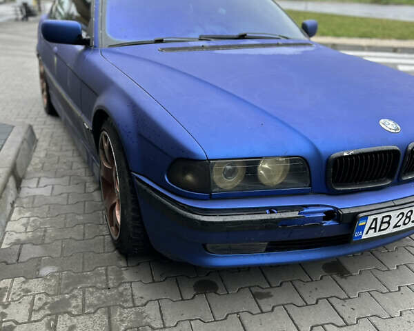 Синий БМВ 7 Серия, объемом двигателя 4 л и пробегом 360 тыс. км за 4000 $, фото 3 на Automoto.ua