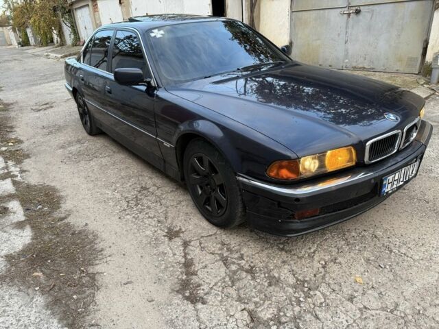 Синий БМВ 7 Серия, объемом двигателя 2.5 л и пробегом 480 тыс. км за 3700 $, фото 7 на Automoto.ua