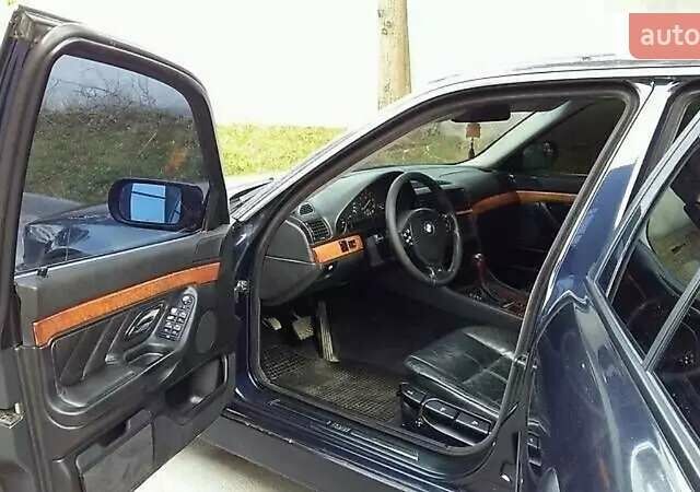 Синій БМВ 7 Серія, об'ємом двигуна 2.8 л та пробігом 400 тис. км за 5000 $, фото 9 на Automoto.ua