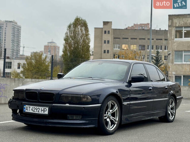 Синий БМВ 7 Серия, объемом двигателя 3 л и пробегом 353 тыс. км за 4350 $, фото 1 на Automoto.ua