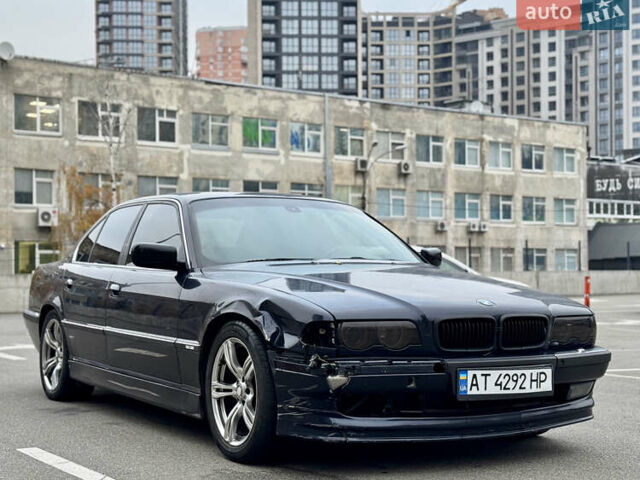 Синий БМВ 7 Серия, объемом двигателя 3 л и пробегом 353 тыс. км за 4350 $, фото 2 на Automoto.ua
