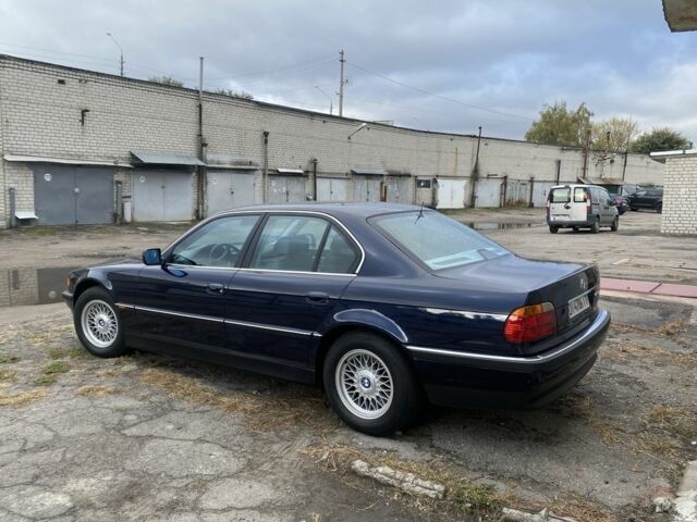 Синий БМВ 7 Серия, объемом двигателя 3.5 л и пробегом 230 тыс. км за 9000 $, фото 7 на Automoto.ua