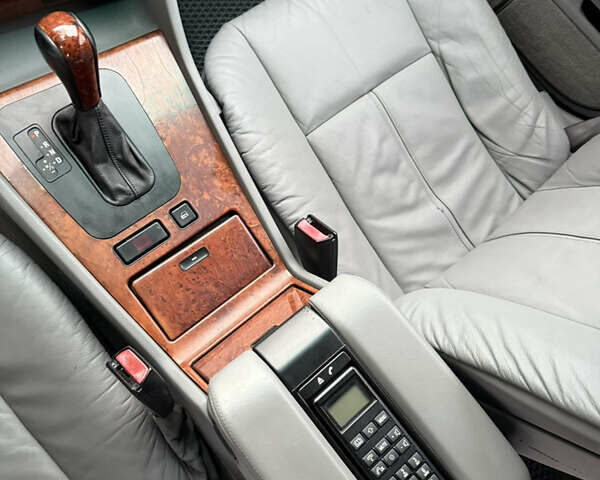 Синій БМВ 7 Серія, об'ємом двигуна 3.5 л та пробігом 340 тис. км за 5700 $, фото 80 на Automoto.ua