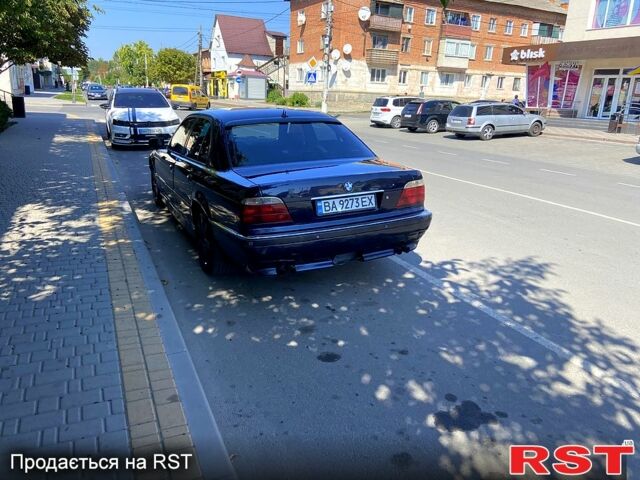 Синий БМВ 7 Серия, объемом двигателя 4.4 л и пробегом 0 тыс. км за 4500 $, фото 5 на Automoto.ua