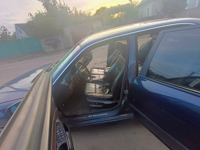 Синий БМВ 7 Серия, объемом двигателя 3 л и пробегом 350 тыс. км за 7600 $, фото 12 на Automoto.ua