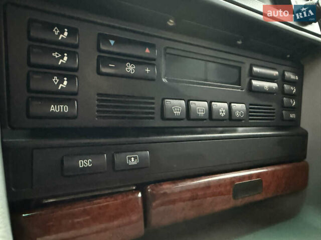 Синій БМВ 7 Серія, об'ємом двигуна 3.5 л та пробігом 340 тис. км за 5700 $, фото 81 на Automoto.ua