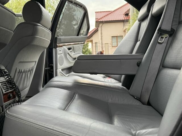 Синий БМВ 7 Серия, объемом двигателя 3.5 л и пробегом 340 тыс. км за 5700 $, фото 22 на Automoto.ua