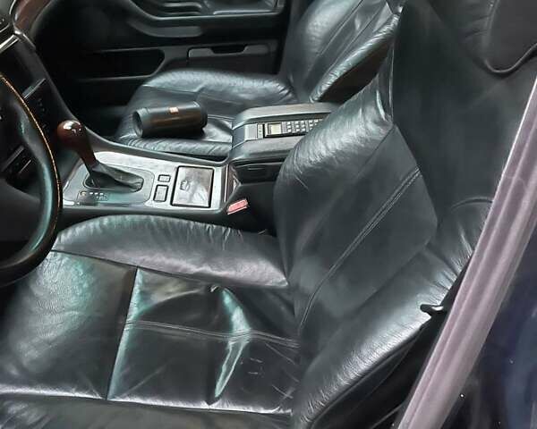 Синій БМВ 7 Серія, об'ємом двигуна 3 л та пробігом 563 тис. км за 8000 $, фото 4 на Automoto.ua