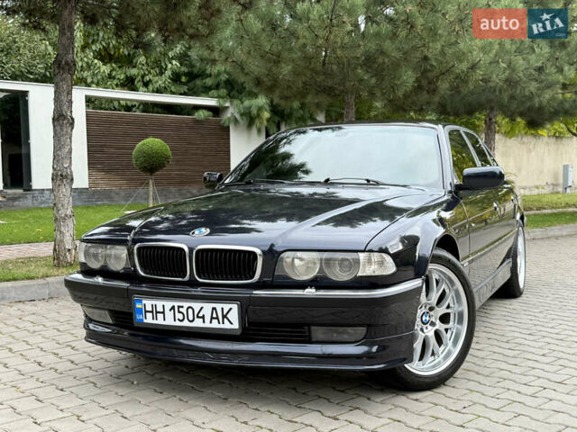 Синий БМВ 7 Серия, объемом двигателя 3.5 л и пробегом 340 тыс. км за 5999 $, фото 1 на Automoto.ua