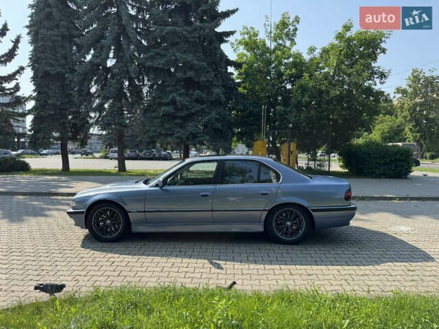 Синий БМВ 7 Серия, объемом двигателя 4 л и пробегом 264 тыс. км за 5000 $, фото 6 на Automoto.ua