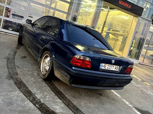 Синій БМВ 7 Серія, об'ємом двигуна 2.9 л та пробігом 0 тис. км за 5800 $, фото 2 на Automoto.ua