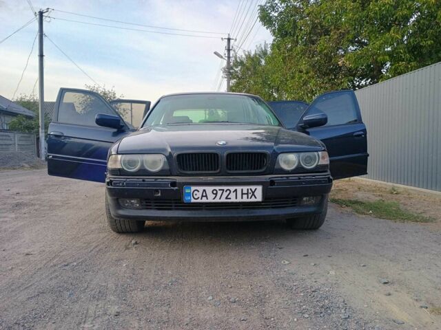 Синий БМВ 7 Серия, объемом двигателя 3 л и пробегом 350 тыс. км за 7600 $, фото 10 на Automoto.ua