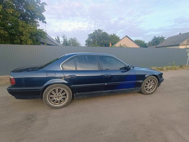 Синий БМВ 7 Серия, объемом двигателя 3 л и пробегом 350 тыс. км за 7600 $, фото 13 на Automoto.ua