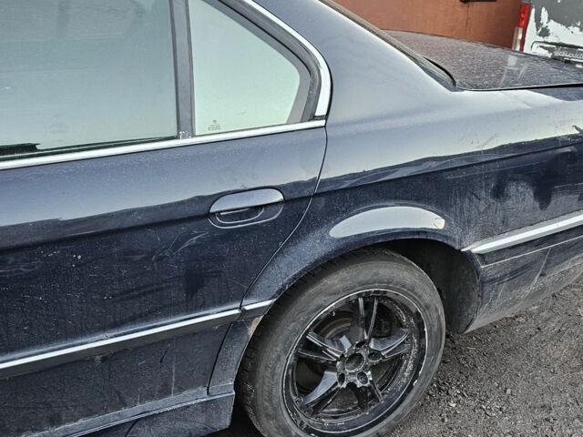 Синий БМВ 7 Серия, объемом двигателя 3.5 л и пробегом 240 тыс. км за 2000 $, фото 2 на Automoto.ua