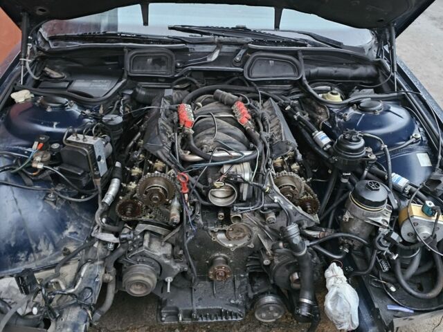 Синий БМВ 7 Серия, объемом двигателя 3.5 л и пробегом 240 тыс. км за 2000 $, фото 3 на Automoto.ua