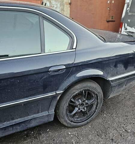 Синий БМВ 7 Серия, объемом двигателя 3.5 л и пробегом 200 тыс. км за 2000 $, фото 2 на Automoto.ua