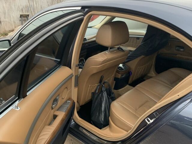 Синій БМВ 7 Серія, об'ємом двигуна 3.6 л та пробігом 400 тис. км за 5500 $, фото 8 на Automoto.ua